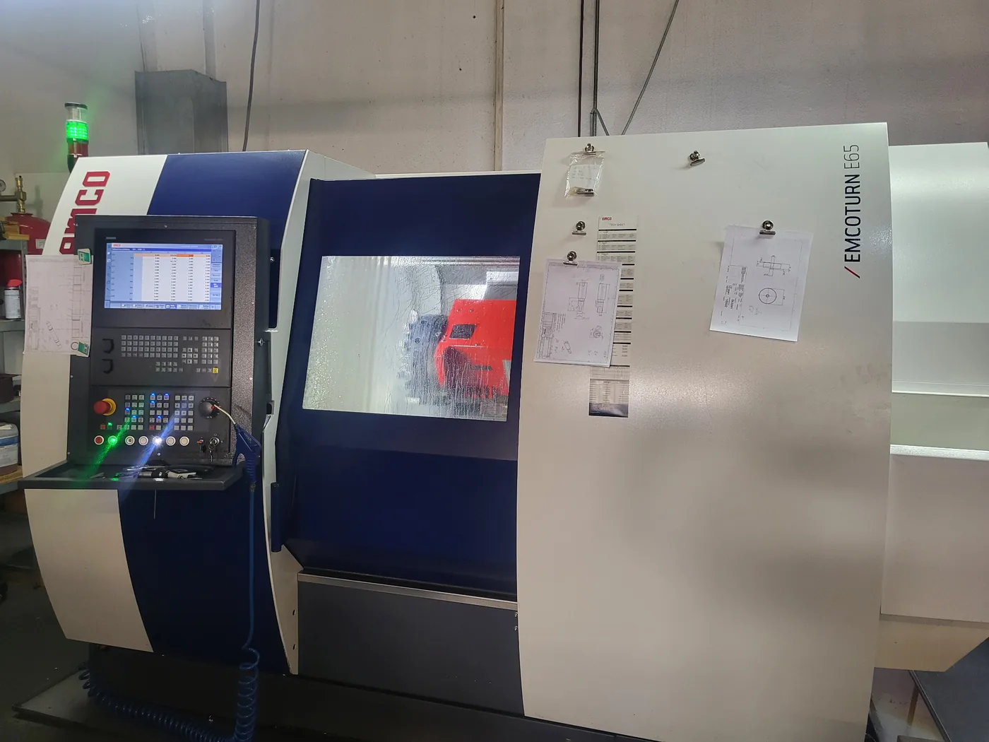 CNC-Maschine im Maschinenpark